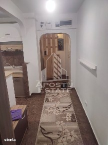 Apartament cu 3 camere, Centrala proprie, Zona Girocului