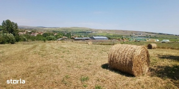 Casa in Comsesti cu teren intravilan 1800mp, acces bun