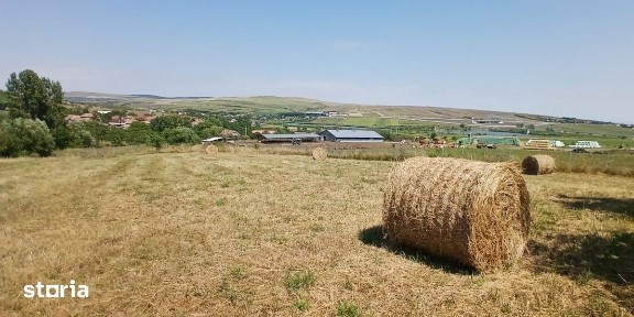 Casa in Comsesti cu teren intravilan 1800mp, acces bun