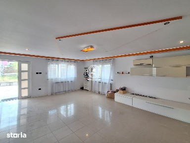 Vila de vanzare Letcani-Bogonos