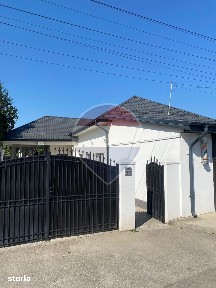 Casă / Vilă cu 4 camere de vânzare