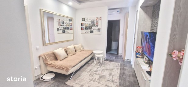 De vanzare apartament 3 camere in Selimbar