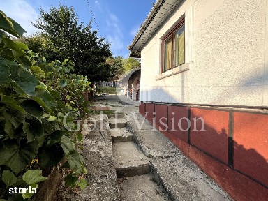 De vanzare casa cu teren intrade 1.500 in zona Tudor