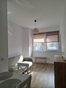 Inchiriez apartament in bloc nou ! 45 mp