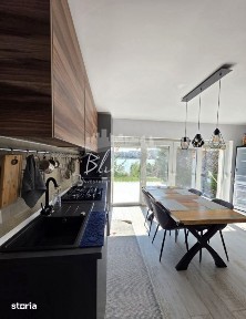 Apartament exclusivist in vila cu vedere frontala la lac si ponton