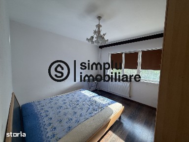 2 decomandate, etaj 2/4, 1 Mai - 110 000 Euro