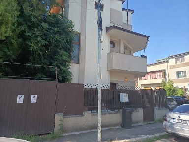vila 150 mp tineretului, renovata, centrala proprie, curte plus 3 locuri parcare