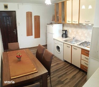 Inchiriez apartament mansarda, 2 camere - Cedonia