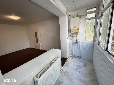 Bacău, apartament cu 3 camere, aproape de centru