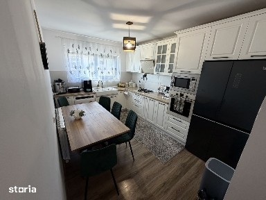 Casa de vânzare cu 5 camere și mansardă complet mobilata si utilata!