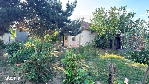 Casa-cu-Teren-Generos- (625 mp)-Panouri-Solare - Bariera-Valcii