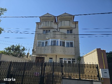 Km 5-Str. Salciilor- vila S+P +2 E+M,10 camere, foisor,teren 453 de mp