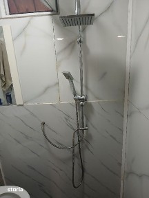 Închiriez camera la casa