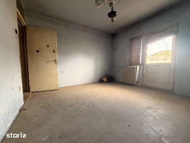 Apartament 3 camere, decomandat, 69 mp utili, etaj 4 - Soarelui