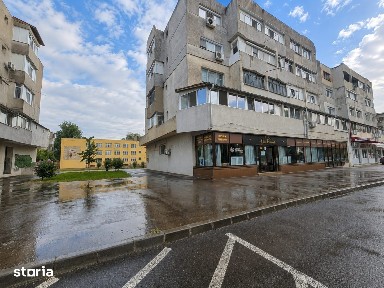 Spațiu comercial - 223 mp | C. Călărașilor - Capăt 4 | Vitrină 20 ml