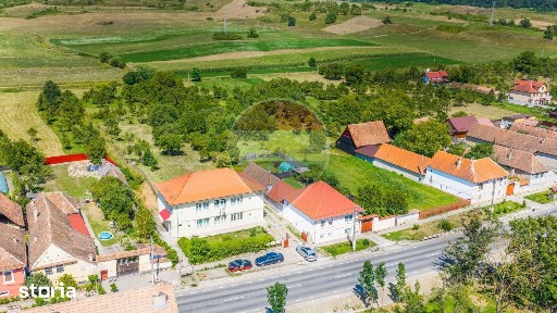Casă saseasca cu Poveste-6 camere/Bunesti!