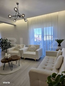 Penthouse de vanzare, 120 mp + 60 mp terasa, zona Unirii