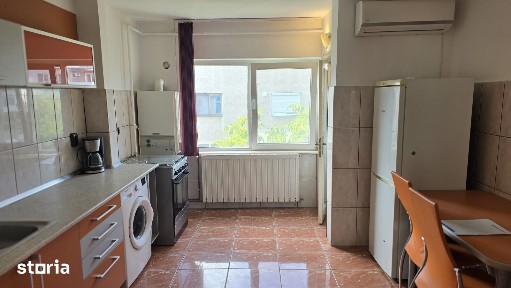 Vand apartament 2 cam in Deva, Pescarilor, vedere in 2 parti, etaj 3
