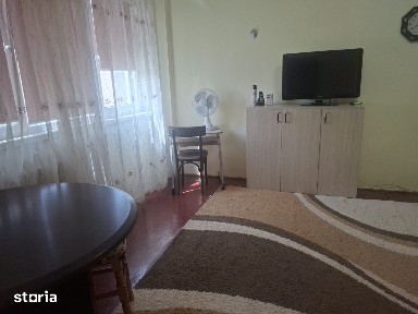 Vest (West Mall),apartament 2 camere de inchiriat