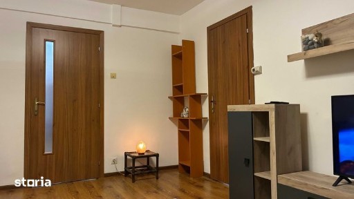 Garsoniera pentru inchiriat