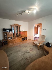 Apartament 4 camere, Lama