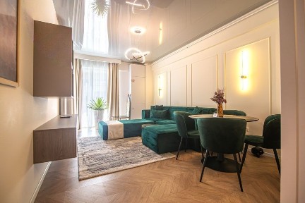 Garsoniere/Apartamente DE ÎNCHIRIAT PE TERMERMEN LUNG aproape de mare