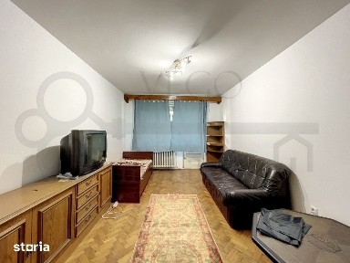 Apartament cu 3 camere decomandat, in zona Centrala, strada Republicii