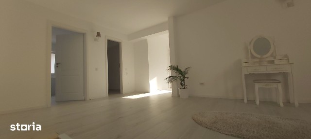 Vând cas Aleea Teișani- Pădurea Băneasa