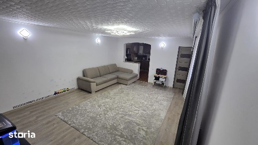 Casă P+1 de vânzare în Pantelimon 4 Camere 2 băi + Anexă Separata
