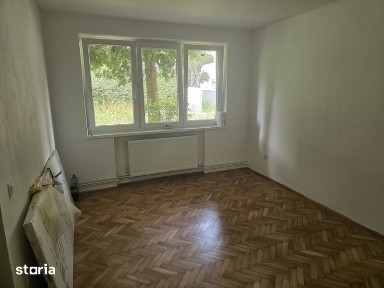 Apartament 2 camere parter