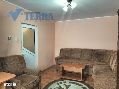 Apartament 2 camere, decomandat, etaj 3 - aproape de centru