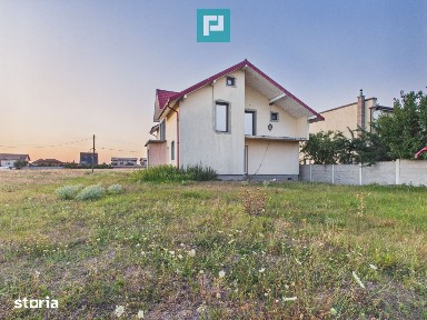 Casă individuală cu 6 camere în Sânandrei