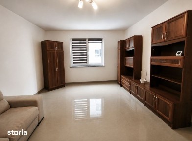 Apartament 3 camere de inchiriat, 73 mp, Radauti