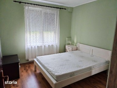 Inchiriez apartament 3 camere Rogerius