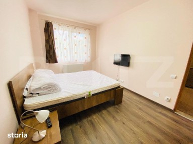Apartament cu 2 dormitoare, 60 mp, decomandat, parcare, zona strazii