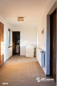 Casă cu 4 camere și teren de 2926 mp