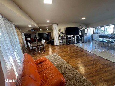 Închiriez penthouse Et 3
