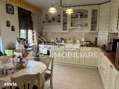 Casa Individuala cu 4 camere si 450 mp de curte, in Valea Aurie