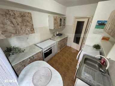 Apartament de vanzare, 3 camere, 70 mp, zona Dacia