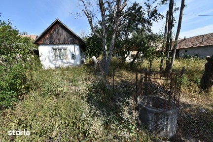 Casa cu teren mare in Manastireni zona centrala