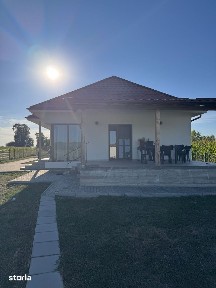 cv 52 OCAZIE ! Chechis, casa in stil mediteranean + 12 ari teren