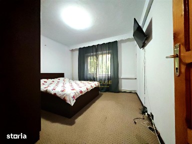 Apartament decomandat cu 2 camere de vanzare, Et 1 zona Nord