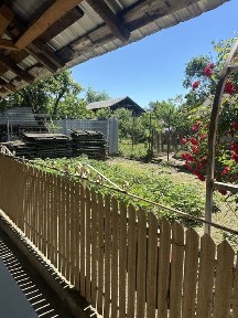 Vand casa + teren com Produlesti
