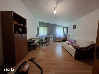 La 7 km de Iasi-casa strada Ecoului Ciurea, la asfalt + teren 1500 mp