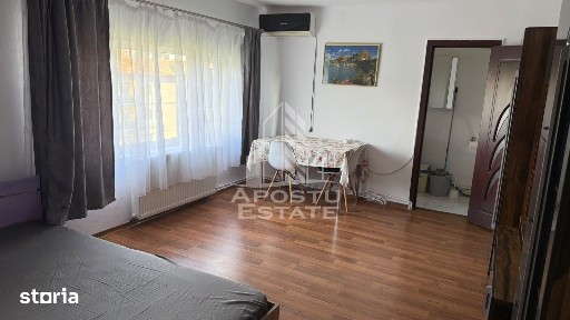 Proprietar închiriez apartament cu o camera