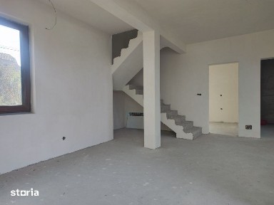 Casa P+M, living, 3 dormitoare, teren in proprietate, Apahida/Campenes