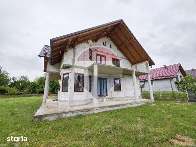 Casă / Vilă de vânzare in Marginea