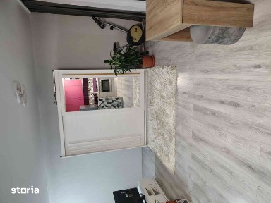 Vând apartament 40 mp