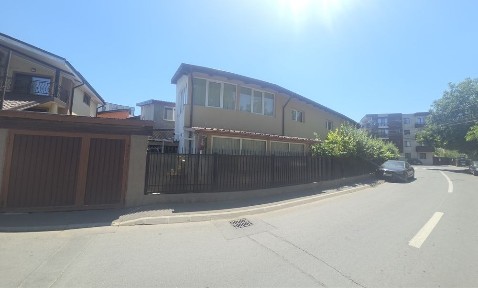 Casa otopeni str 23august - str Steaua Rosie