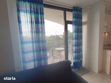 Închiriez apartament cu 2 camere